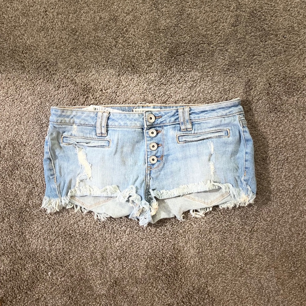 Bullhead Black distressed jean shorts- size 7